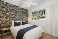 A Ray of Sunshine Beach Shack 선샤인 비치 주변 호텔