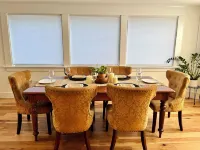 Charming 3-Bedroom Family Retreat, DOWNTOWN Shelburne Falls. Walk to Everything! Hotels in Shelburne Falls