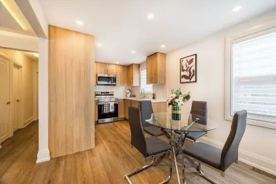 Fully renovated house in Toronto Hotel a York