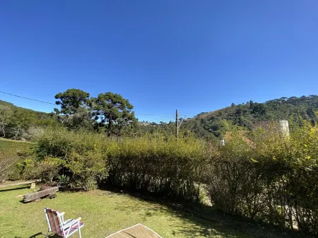 Retiro na Montanha com Muita Natureza e Arte!