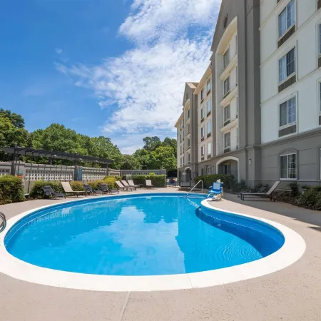 La Quinta Inn & Suites by Wyndham Raleigh Cary