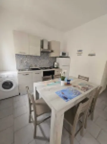 Newly renovated apartment, 50 meters from the beaches, in the city center