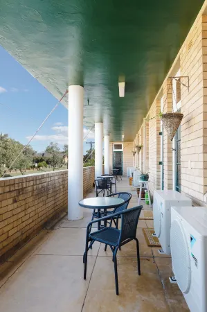 Royal Hotel Dungog Отели в г. Дангог