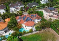 Marzalea villa in beautiful Barbados, St. James โรงแรมใน