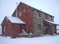 Nant-Y-Glyn Holiday Accommodation set in a beautiful rural hamlet location Hotels in 