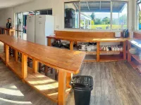 Happy Apple Backpackers Hotels in Motueka