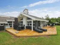 "Mechthild" - 2.7km from the Sea