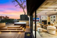 Stunning City Views and Cozy Fireplaces - Spacious Hilltop Retreat