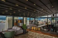 Hotel Monarch
