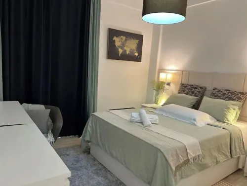 Private bathroom in apartment shared with other guests Hotels in Amadora