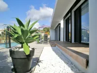 Sunset Villa with Bay View