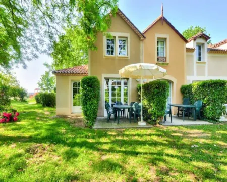 4 Room House 8 People - Prestige Hotels in Monflanquin