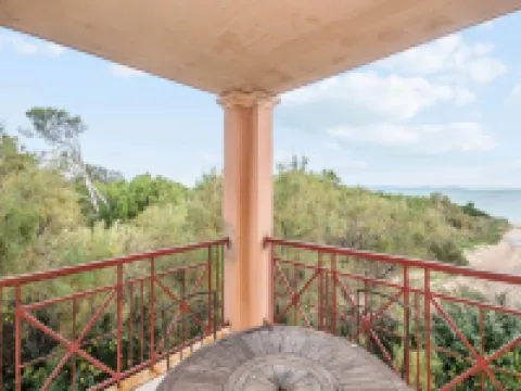 Residence La Pinede for five people