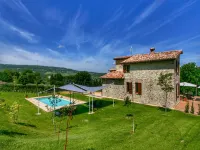 Umbrian Escape to Villa - Pools