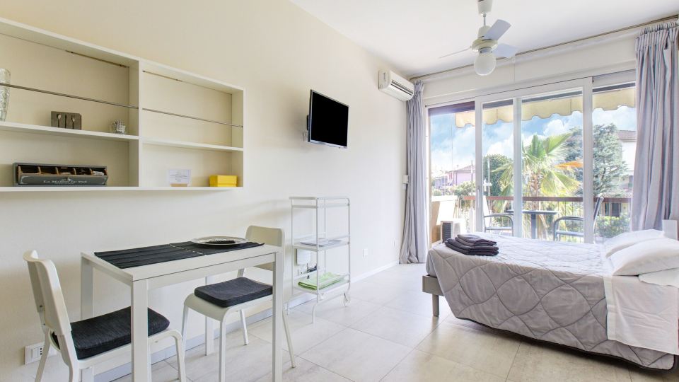 Apartment near Lake Garda with Pool