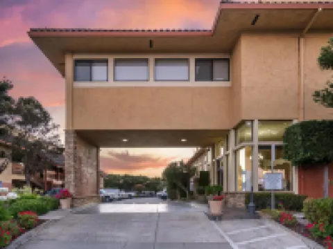 Best Western Plus Inn of Hayward Hotels in Hayward