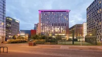 Holiday Inn Manchester - Mediacityuk Отели рядом с Колледж Коннелл Сикст Форм