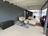 Pet-Friendly Charming  & Cozy 3-bedroom house AC & WiFi in pleasant Youngstown - Wifi