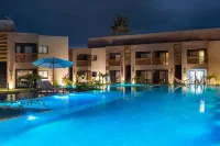 Flat Super Luxo Com 2 suítes No Manatee - Patacho - Milagres - Al