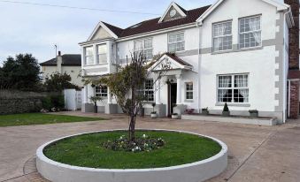 Build Your Memories Hot Tub Garden Sleeps 14 or 16