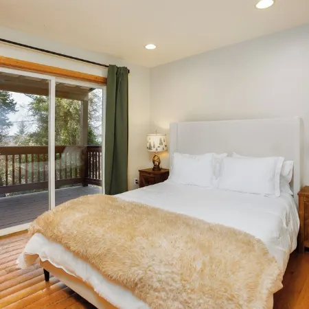 Mountain Home w/ Views & Game Room, Slopes 20 min