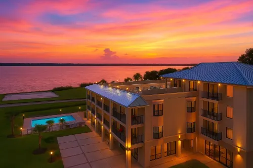 The Citrus on the Lake Hotels in Tavares