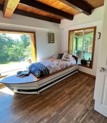 Rustic Ridge Lodge- perfect family holiday house. Hotels in Boundary County