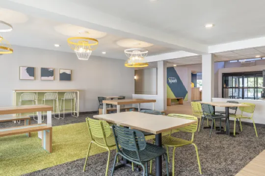 Spark by Hilton La Crosse Onalaska