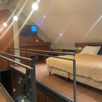 Onkel Inn Wagon Sleepbox Uyuni