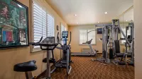 Best Western Plus Crown Colony Inn  Suites - Gym