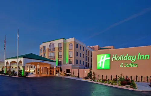 Holiday Inn & Suites SPRINGFIELD - I-44 by IHG