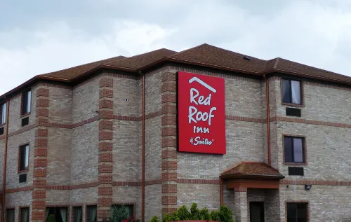 Red Roof Inn & Suites Detroit - Melvindale/ Dearborn - Motels