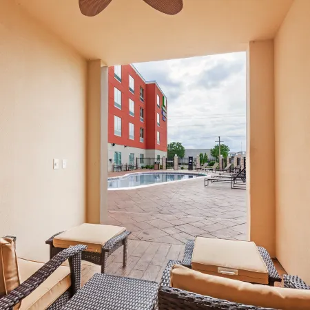 Holiday Inn Express & Suites TULSA SOUTH - WOODLAND HILLS by IHG