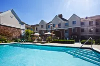 Staybridge Suites DETROIT-UTICA by IHG - Uima-altaat