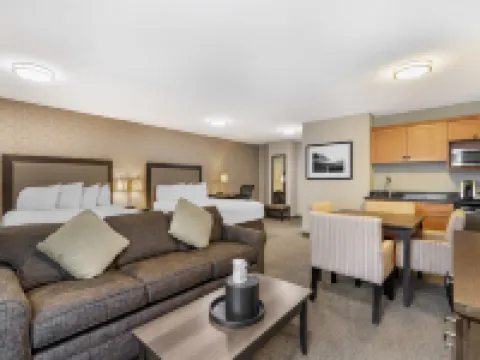 Best Western Plus Country Meadows Inn Hotels in Langley Township