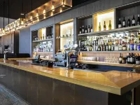 Pullman Liverpool - С баром