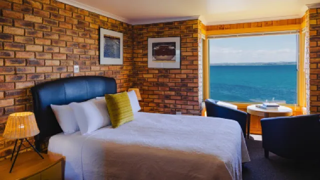 Stanley Village Waterfront Accommodation