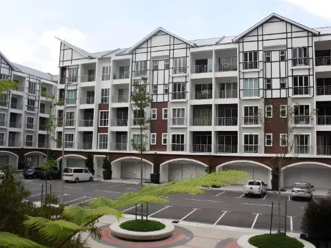 Cameron Golden Hills Resort