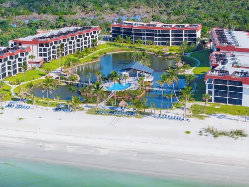 Pointe Santo B26: Sanibel Island Beach Condo with Gulf and Pool Views Các khách sạn ở Sanibel