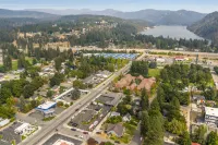 Smart Key Entry and Free Wi-Fi Access - Cozy Inviting Retreat