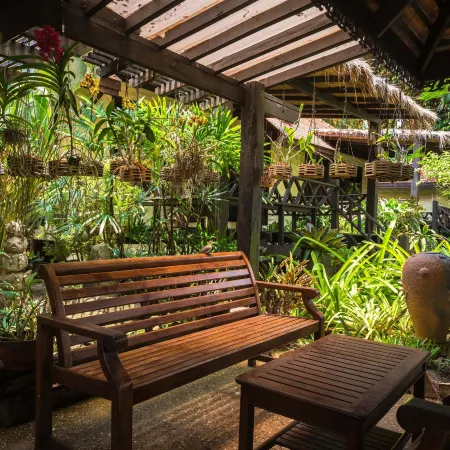 Villa Bali Eco Resort, Rayong Отели рядом с достопримечательностью «Памятник Сантхон Фу»