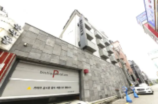 Hotel Zen فنادق في 