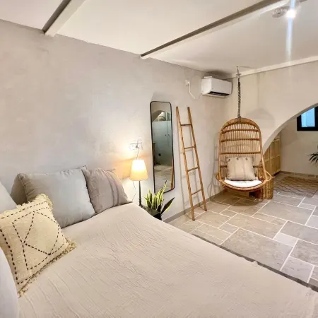 Stylish Patio Duplex by Sea N' Rent