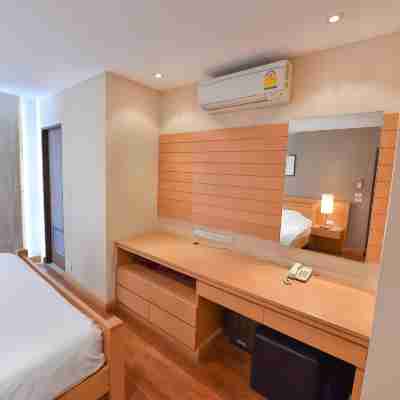 Peaceful and Quiet Apartment on Changklan Road Rooms