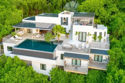 5 bedroom villa with pool in stunning clifftop location next to gorgeous beach Hotels near Guana Island