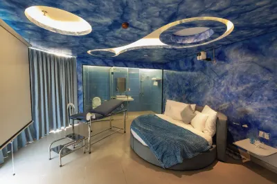 Love In The Atlantis Hotel Các khách sạn gần Bảo tàng Hà Nội