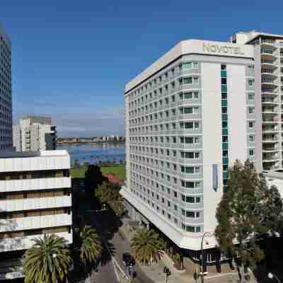 Novotel Perth Langley Hotel Exterior