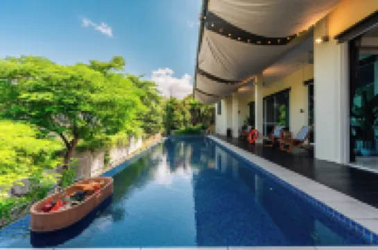 38パックス フレーム オブ ザ フォレスト リトリート ヴィラ KL by ベラノ