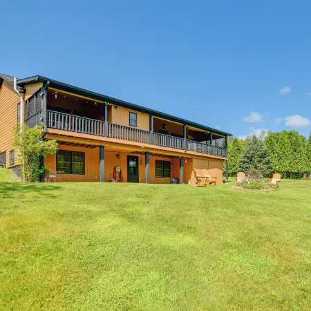 Romantic Afton Escape w/ Fire Pit & Scenic Views