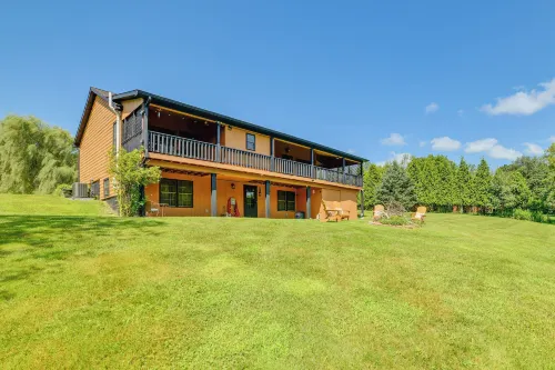 Romantic Afton Escape w/ Fire Pit & Scenic Views